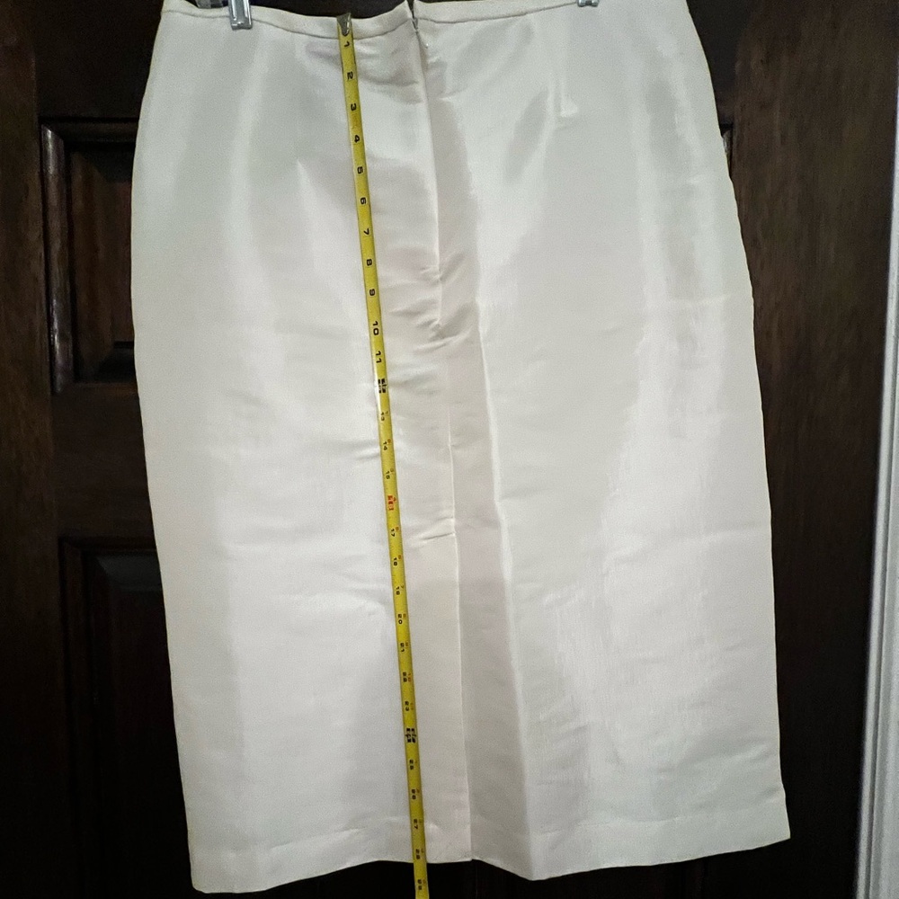 Nicole Off White Women’s Suit with Subtle Sheen Size 14 - Picture 11 of 12